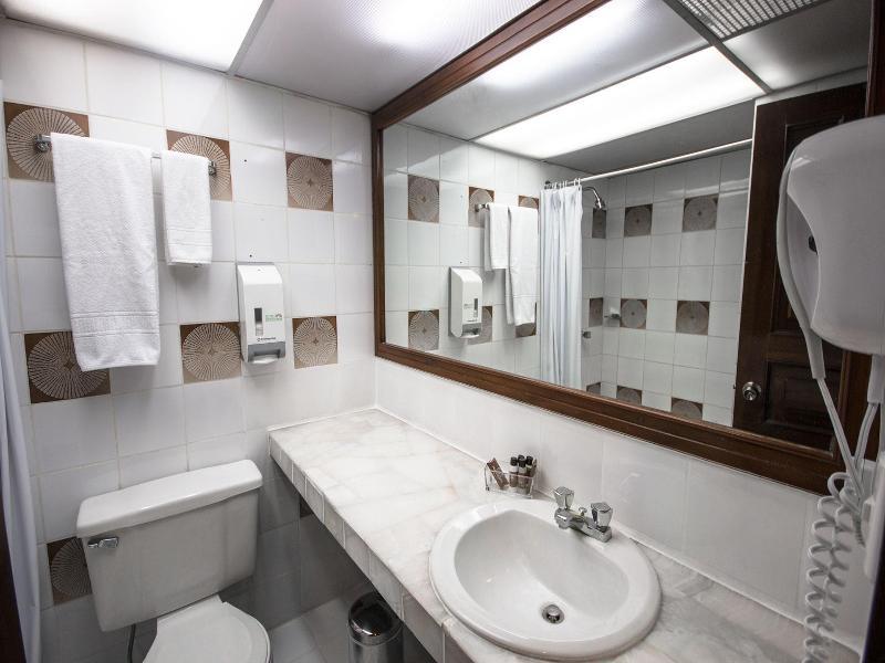 Hotel Presidente Cuenca Dış mekan fotoğraf