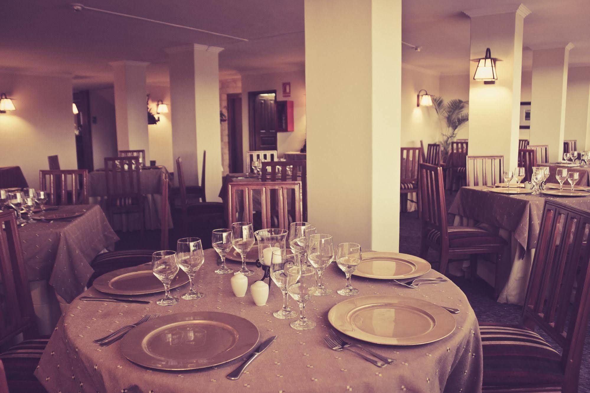 Hotel Presidente Cuenca Dış mekan fotoğraf