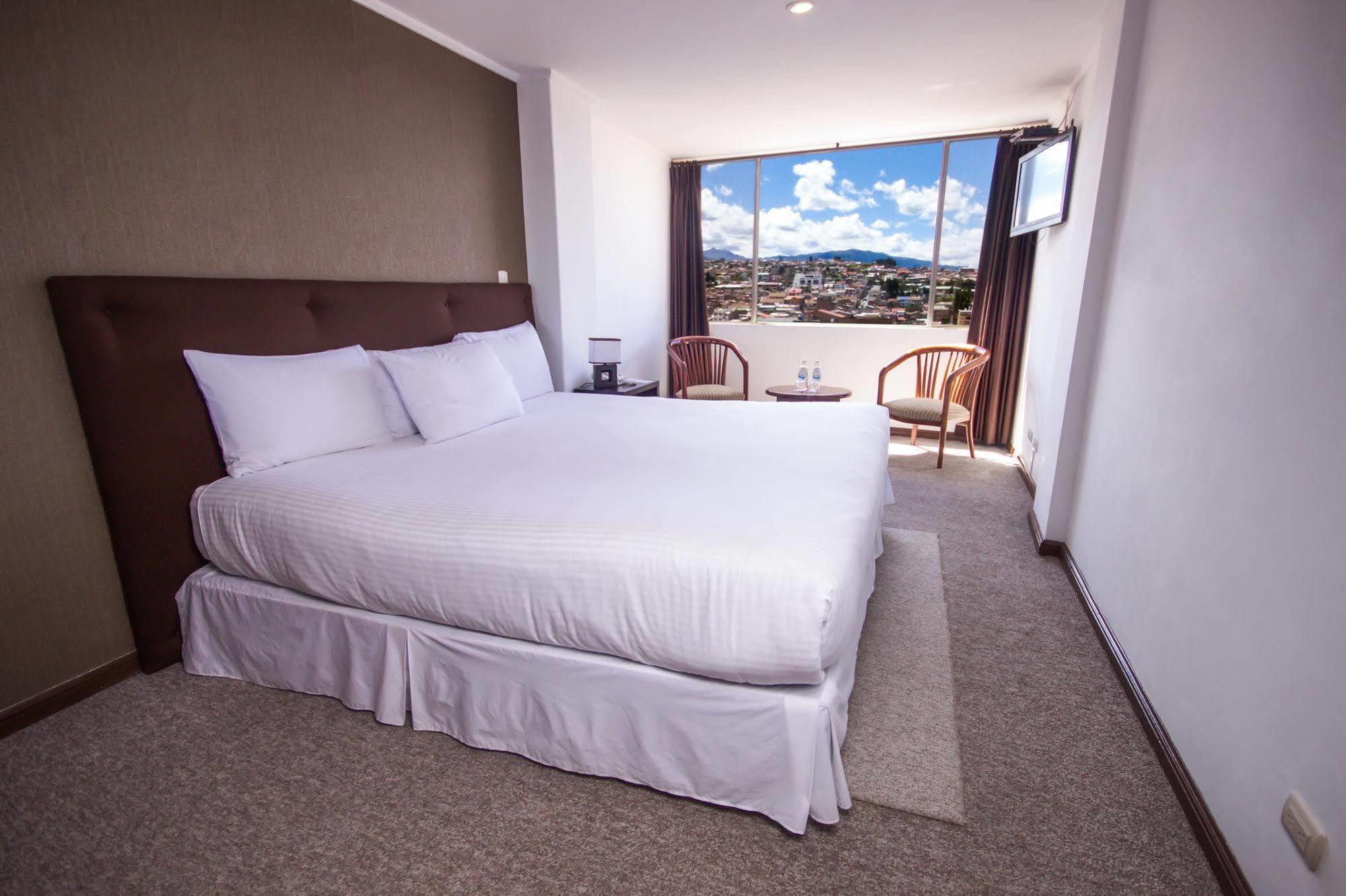 Hotel Presidente Cuenca Dış mekan fotoğraf